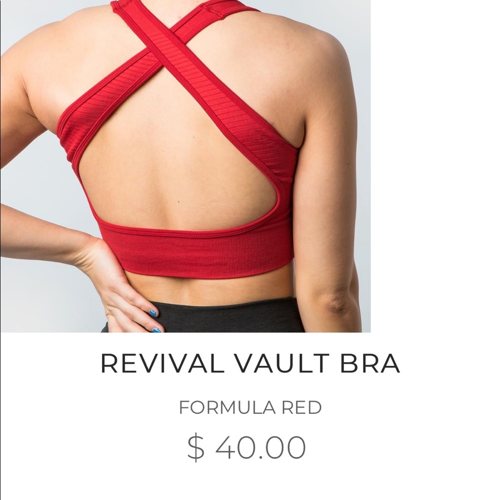 Alphalete revival vault bra